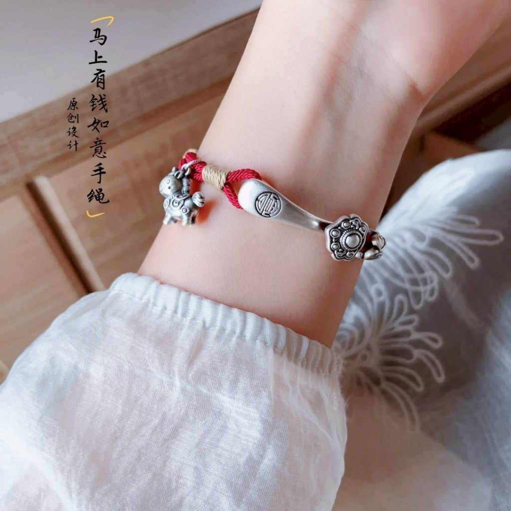 [Pre-order closes on 12/22] Hong Kong HK$1230 "Instant Wealth and Good Fortune" Red Bracelet