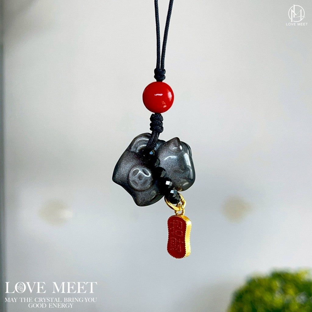 [Pre-orders close on 1/5] Immediately attract wealth and good fortune with this obsidian pendant.